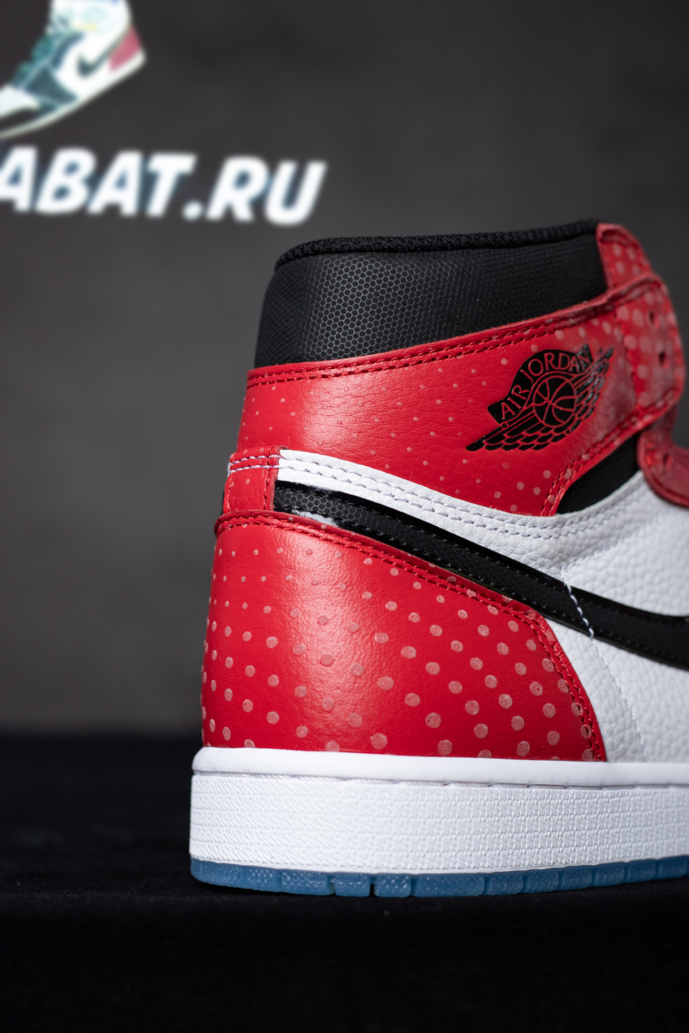 AIR JORDAN 1 RETRO HIGH OG 