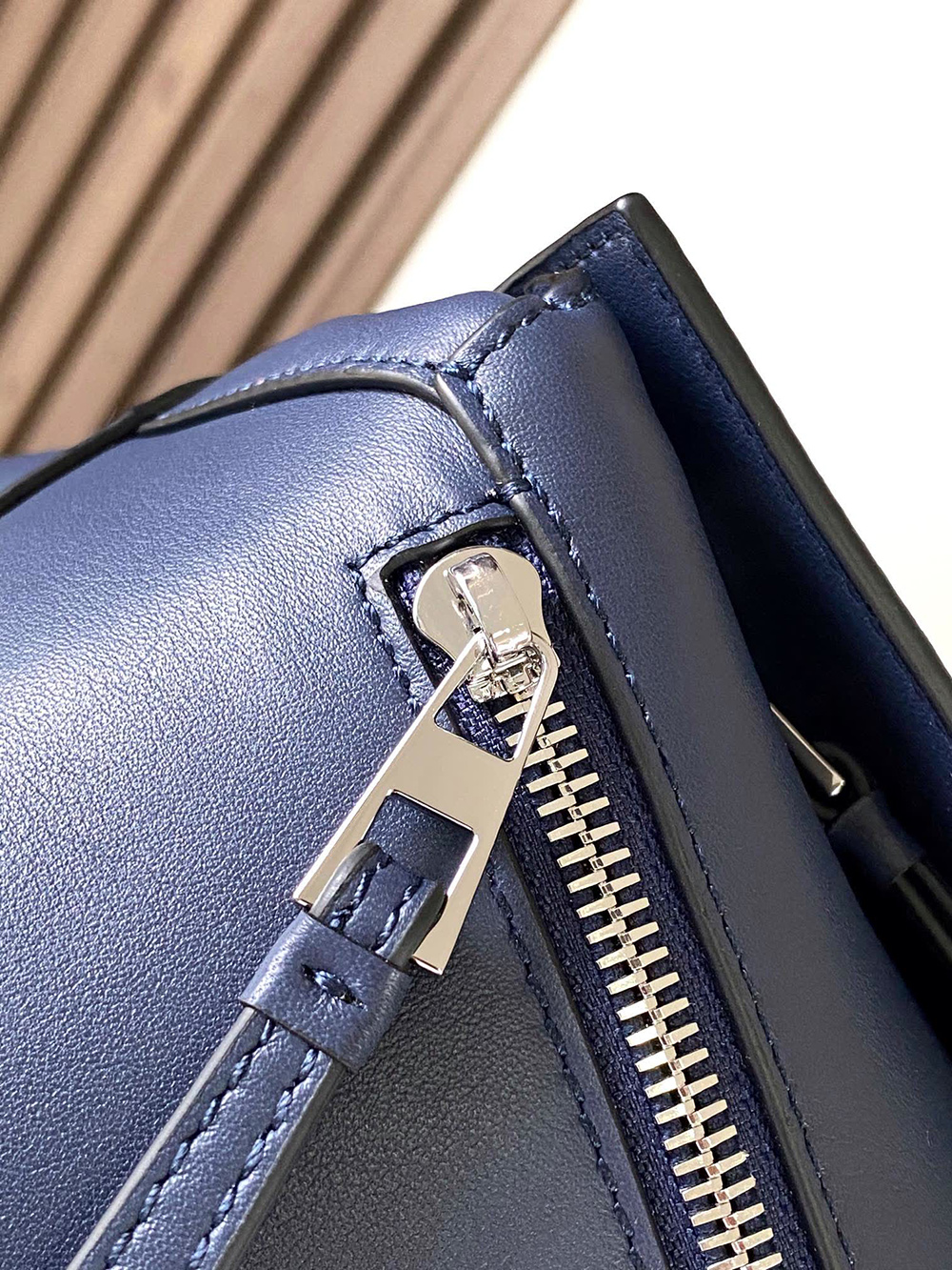 Loewe Small Puzzle bumbags 9114 24*16*10.5cm
