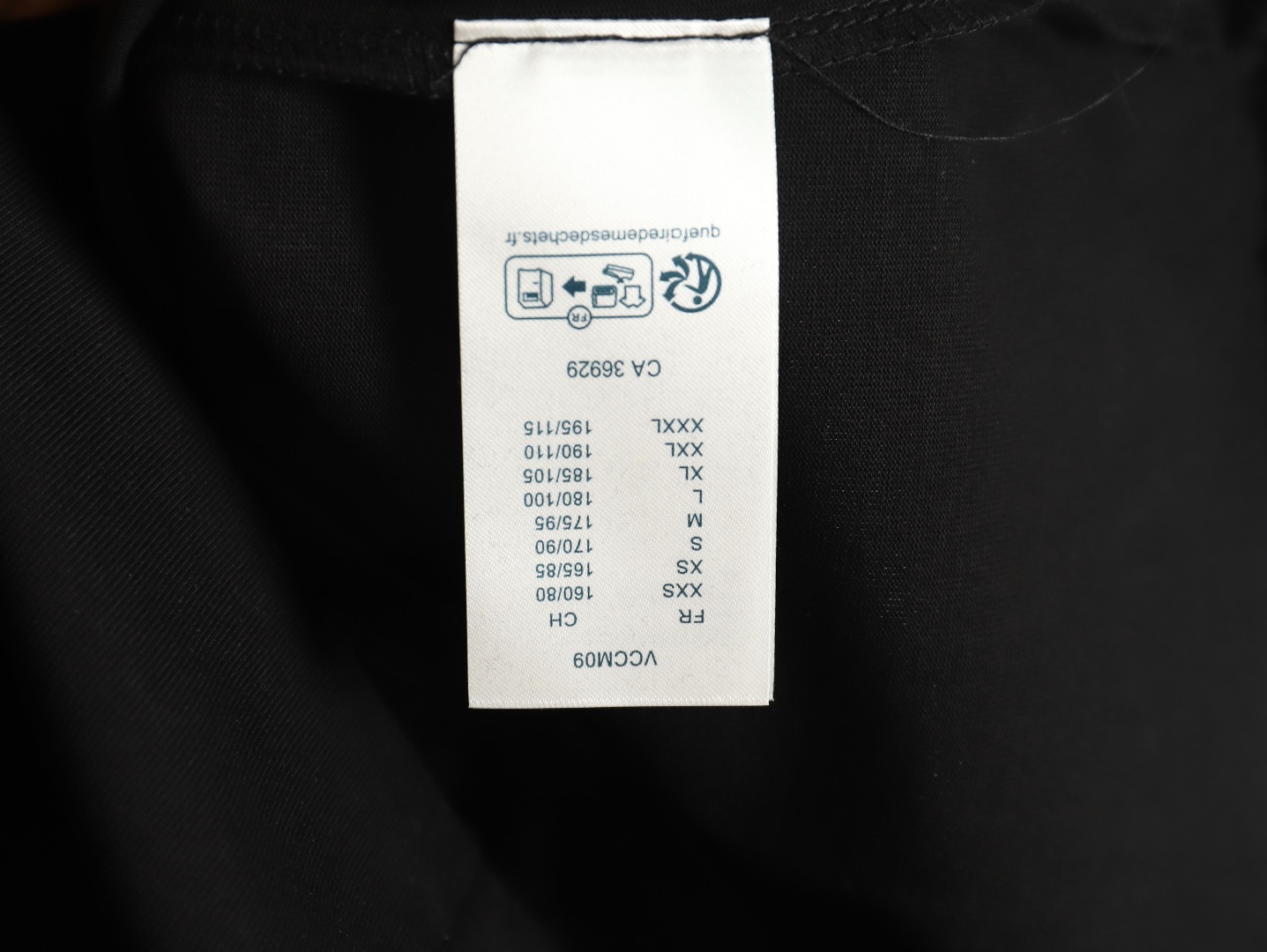 Louis Vuitton Embroidered Logo Short Sleeve T-Shirt TSK1