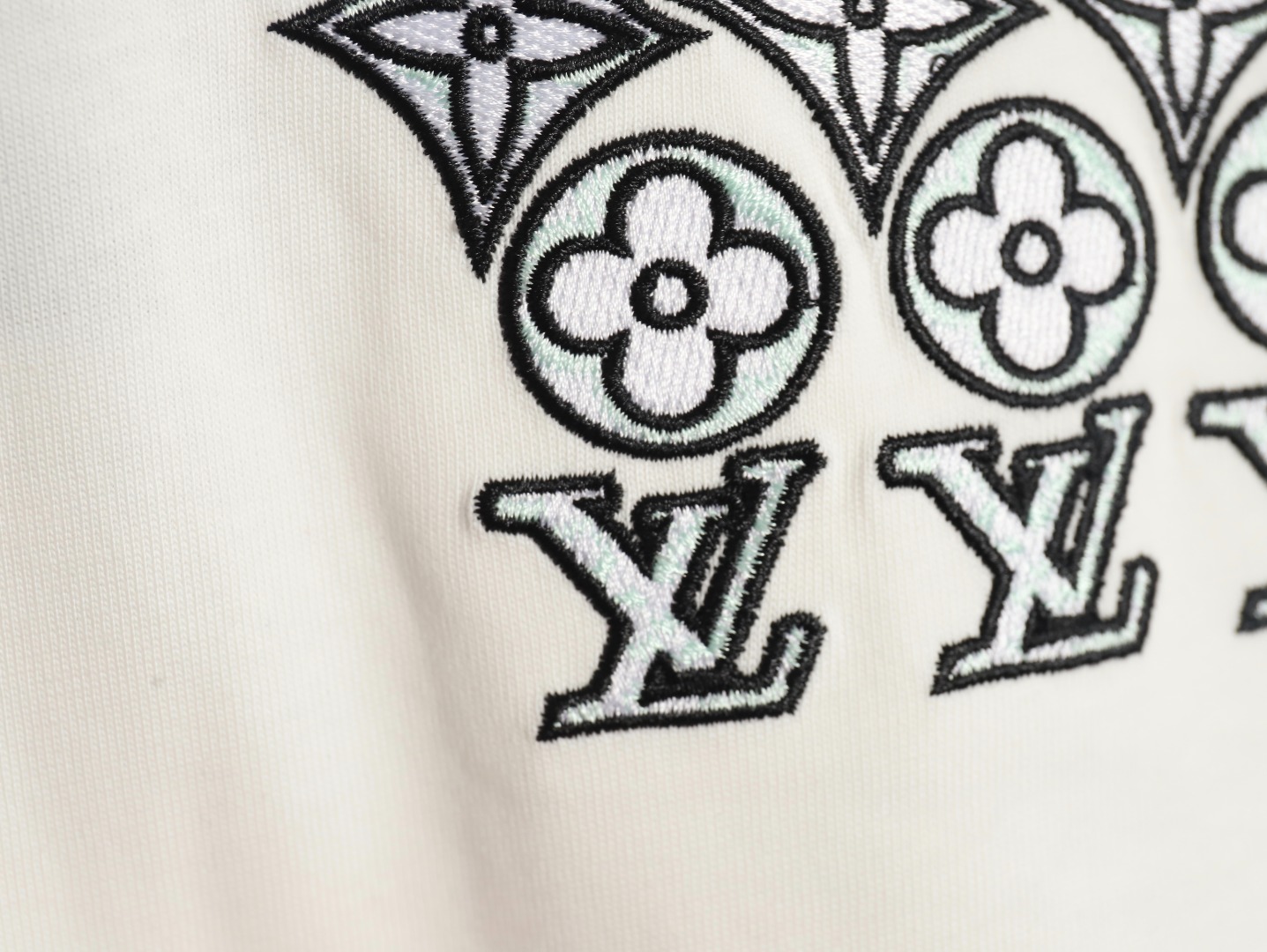 Louis Vuitton embroidered lettering short-sleeved T-shirt