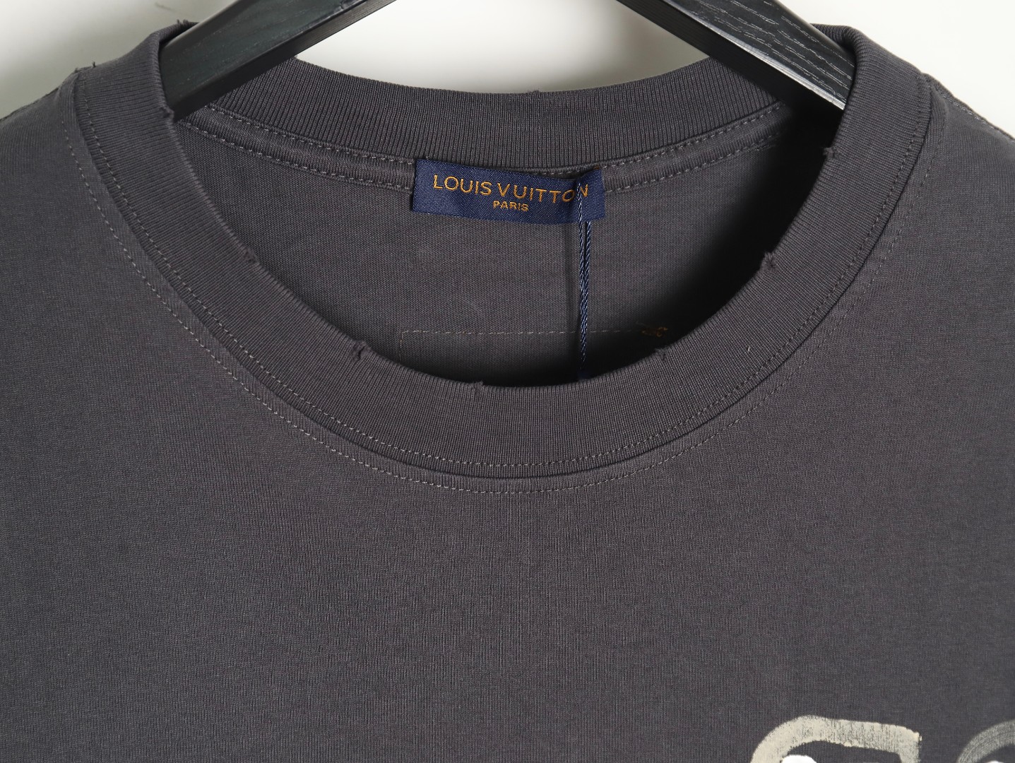 Louis Vuitton washed damaged hand-painted round neck short-sleeved T-shirt