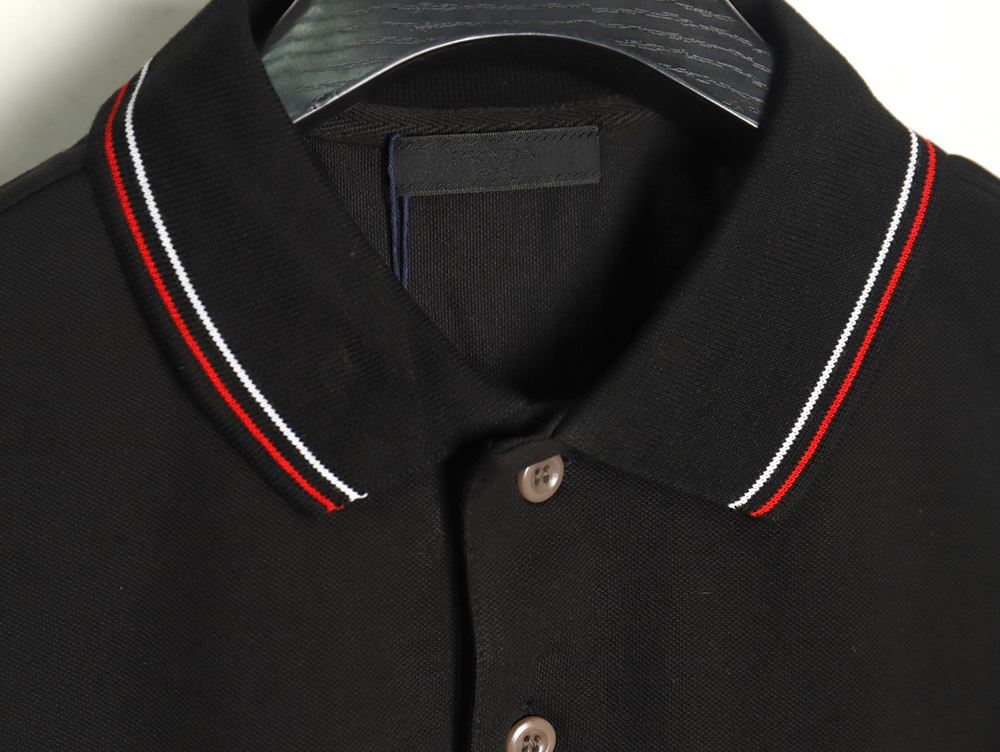 Prada small embroidered logo red edge short-sleeved polo shirt TSK1