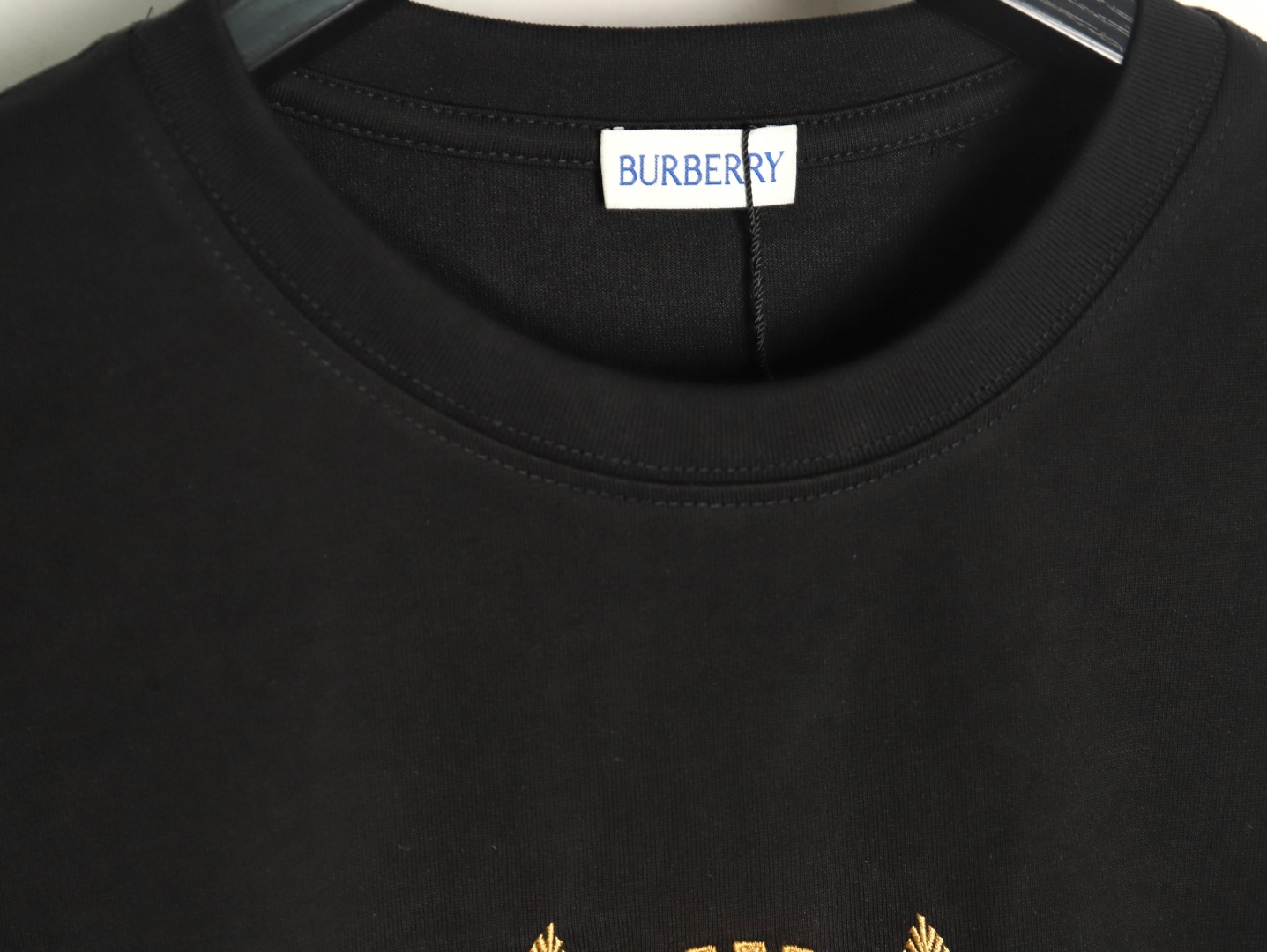 Burberry Gold Leaf Logo Short Sleeve T-Shirt TSK1