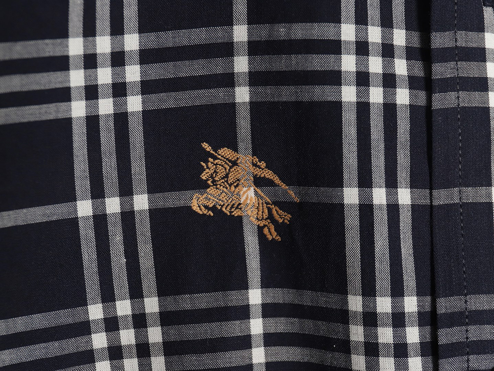 Burberry all over print war horse plaid long sleeve shirt TSK2