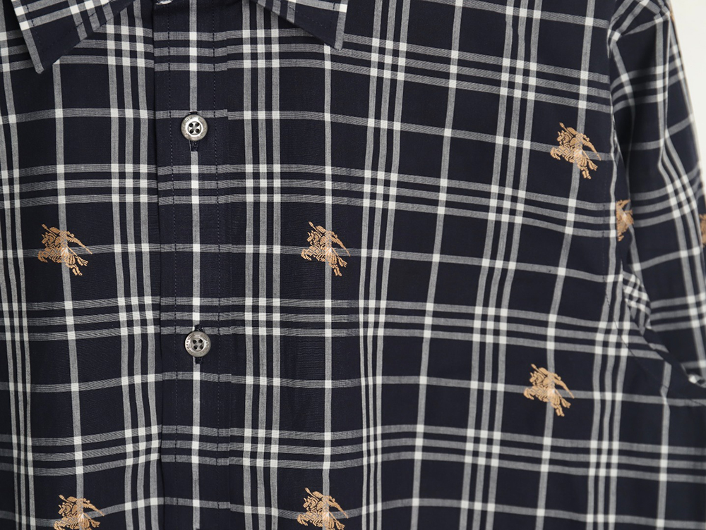 Burberry all over print war horse plaid long sleeve shirt TSK2