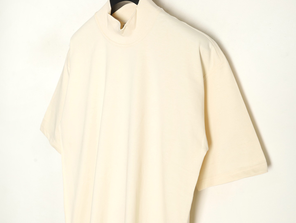 Bottega Veneta small turtleneck short-sleeved T-shirt