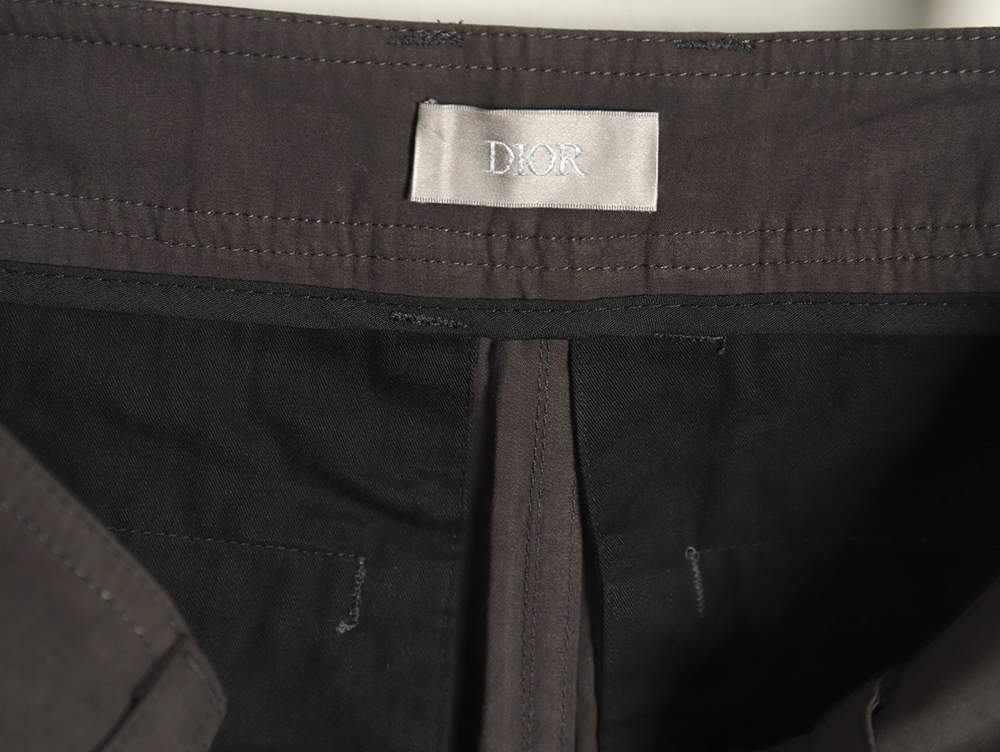 Dior Lock-Button Cargo Shorts TSK1
