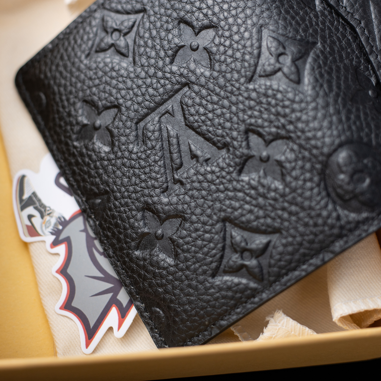Louis Vuitton Wallets M69044 8*11*1cm