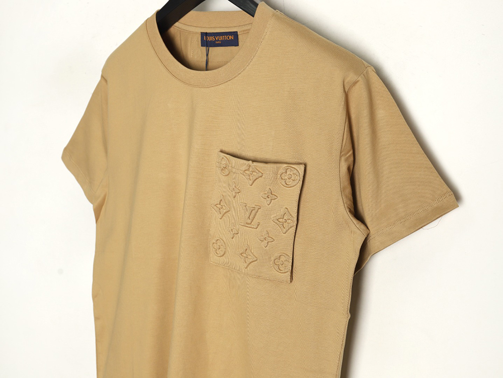 Louis Vuitton dark pattern presbyopic pocket short sleeves