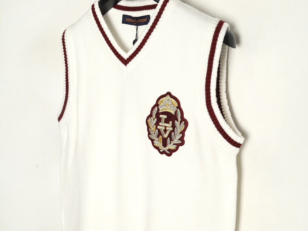 Louis Vuitton badge contrast lettering embroidered knitted vest