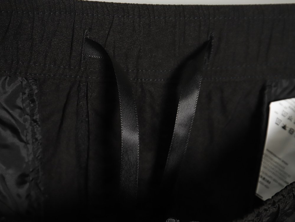 Stone Island Solid Metallic Nylon Stretch Pants TSK1