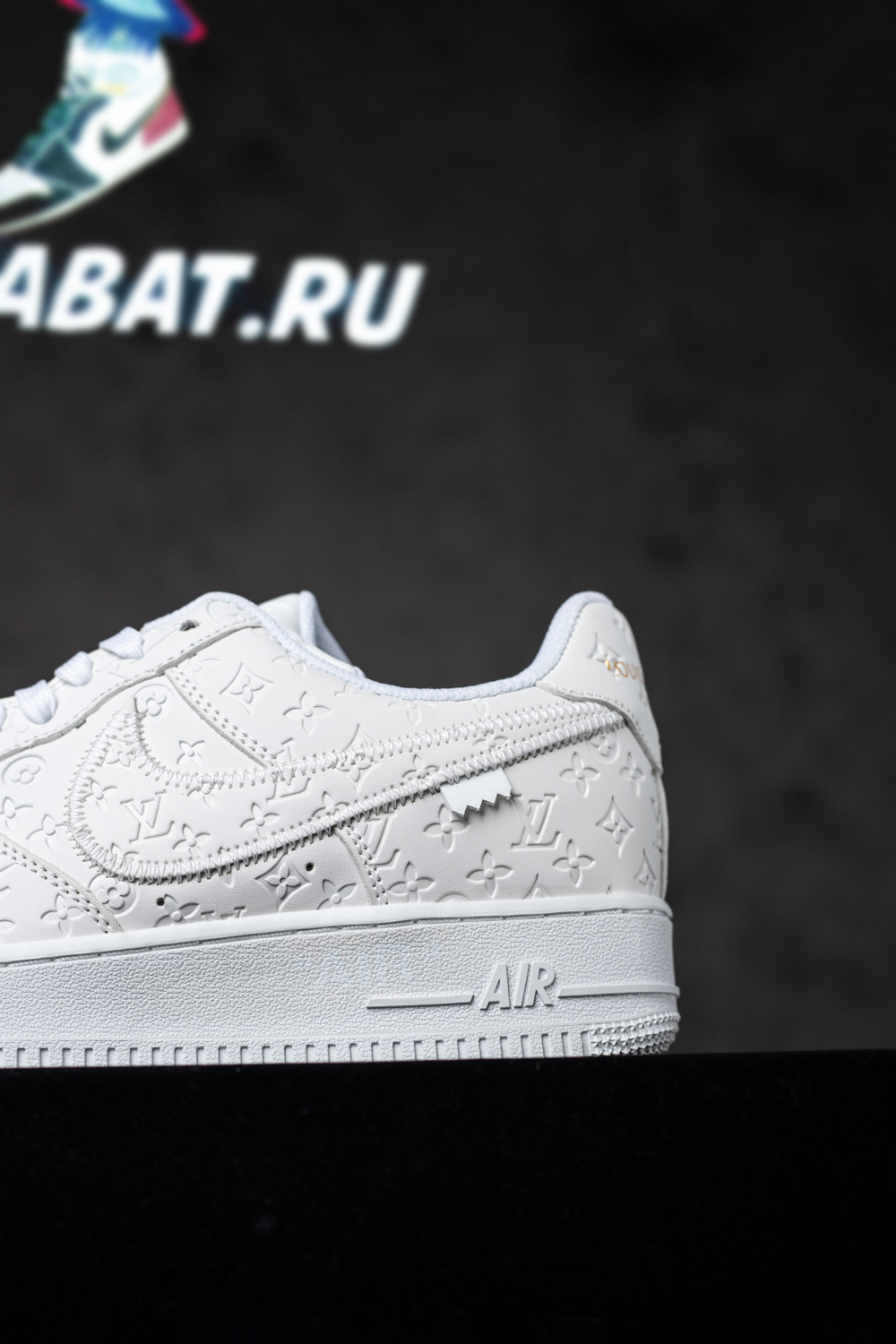 Louis Vuitton x Air Force 1 Low