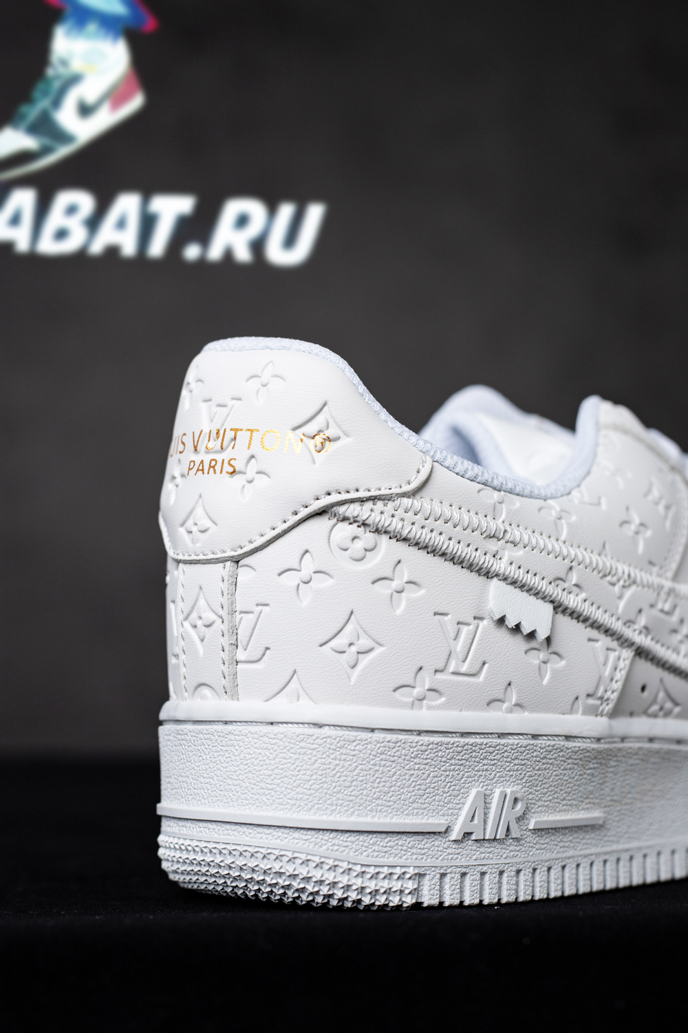 Louis Vuitton x Air Force 1 Low