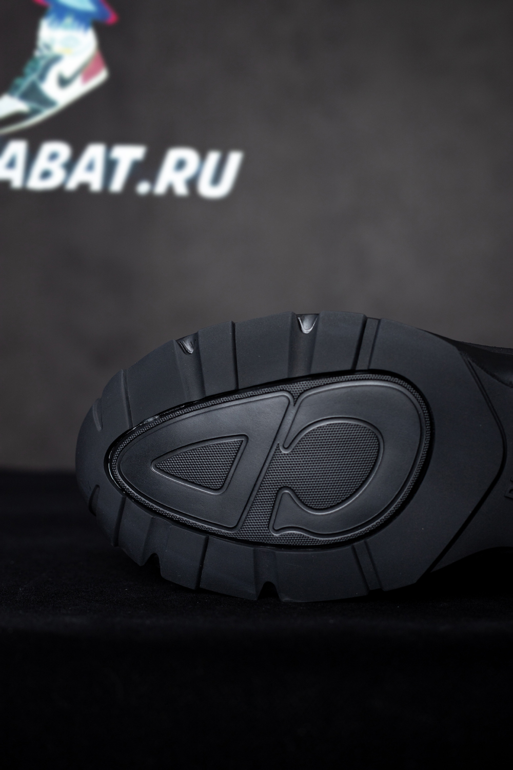 Dior B30 