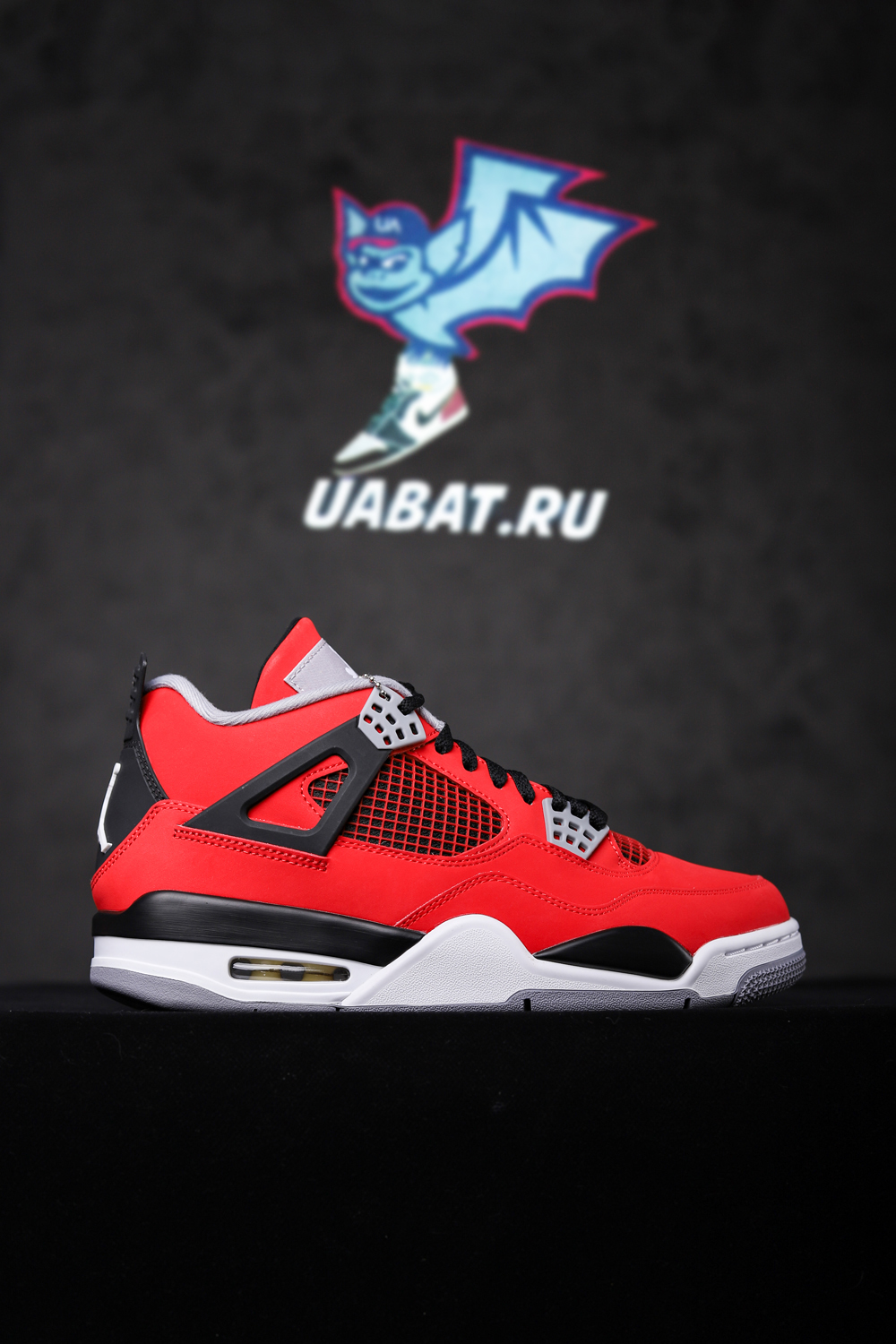 AIR JORDAN 4 RETRO 