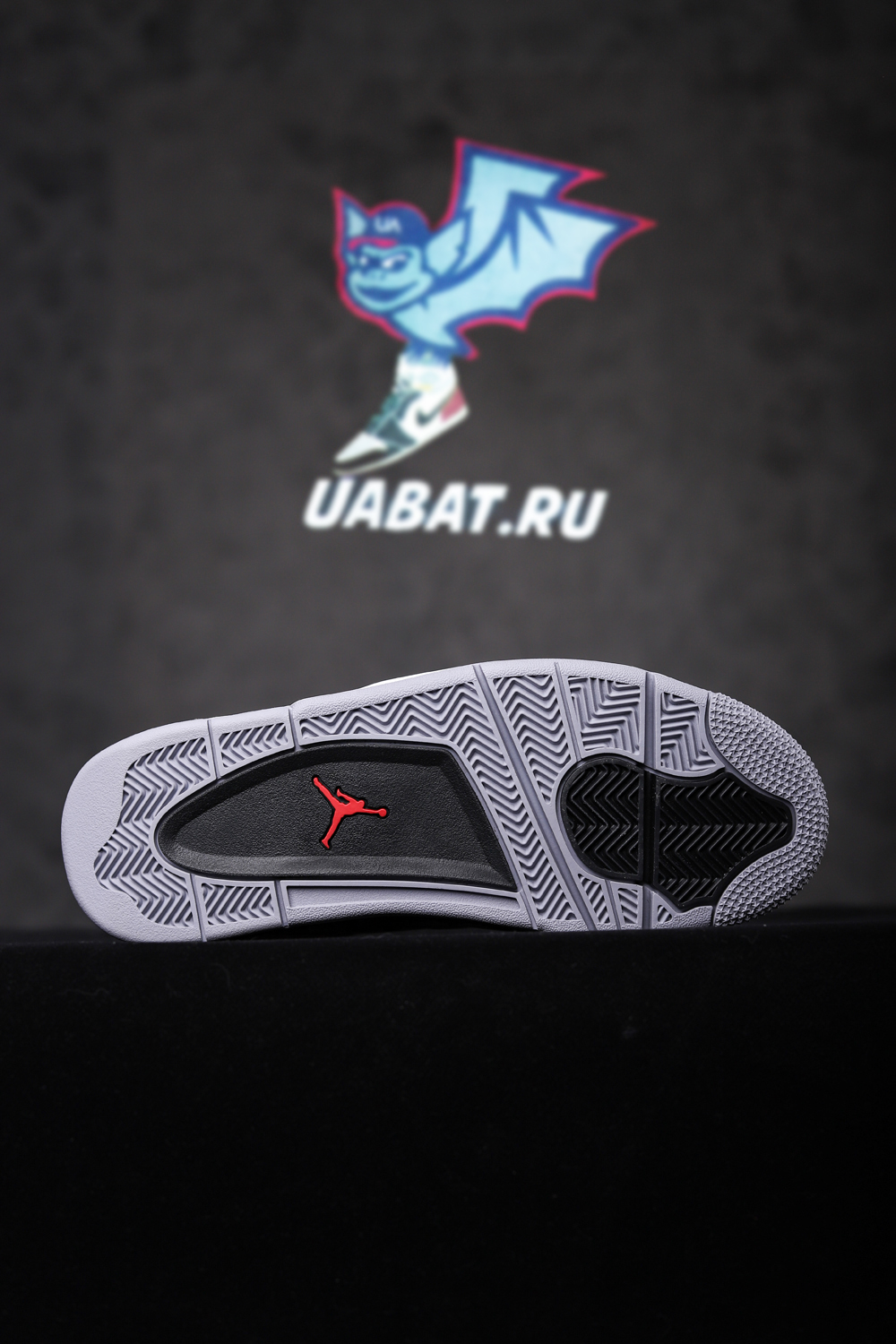 AIR JORDAN 4 RETRO 