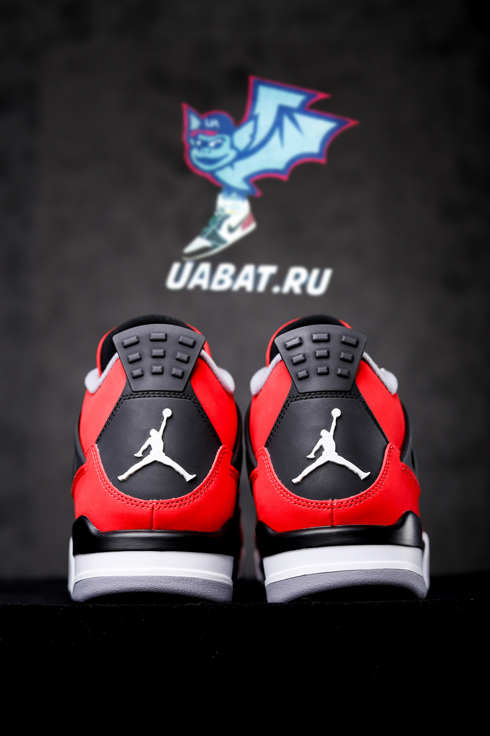 AIR JORDAN 4 RETRO 