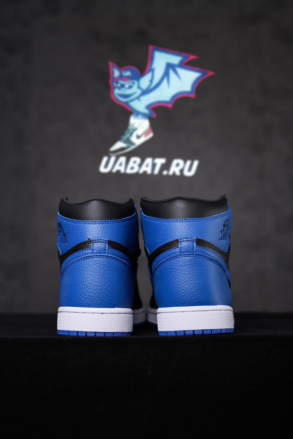 Air Jordan 1 Retro High OG 'Royal' 2017