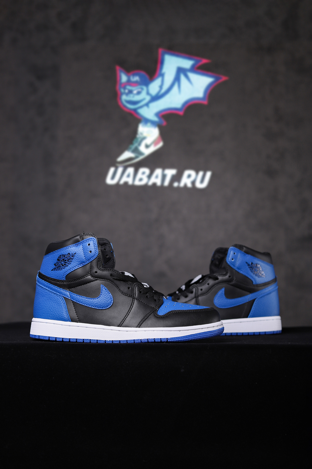 Air Jordan 1 Retro High OG 'Royal' 2017