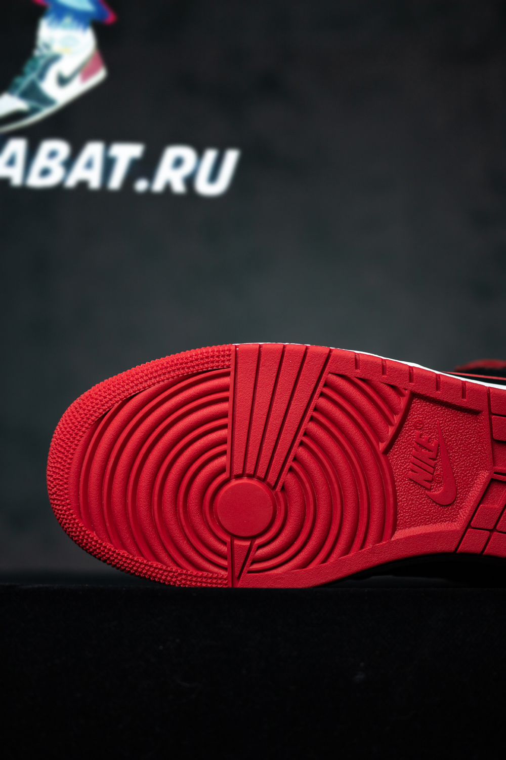 Air Jordan 1 Retro High '85 OG 'Bred / Banned' 2025