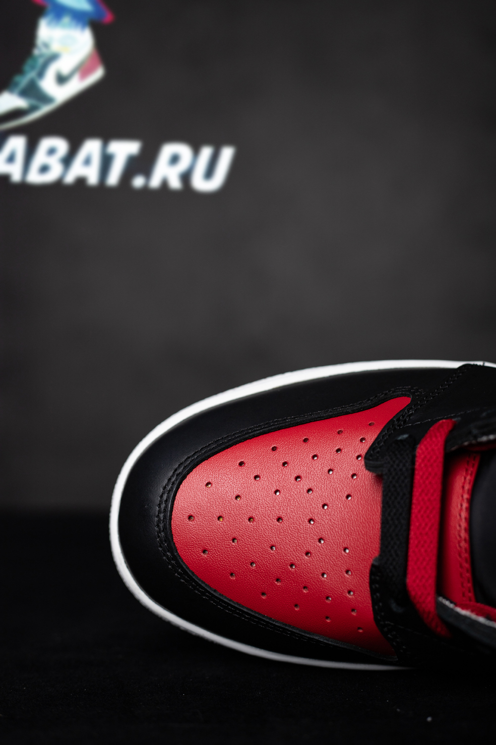 Air Jordan 1 Retro High '85 OG 'Bred / Banned' 2025