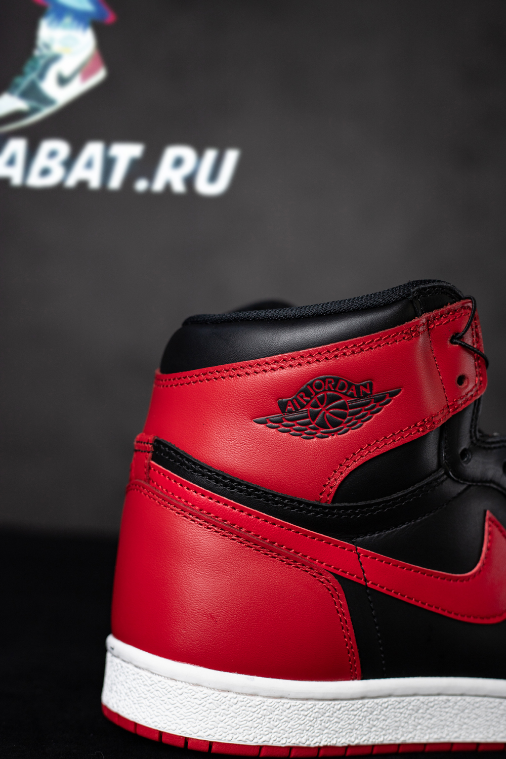 Air Jordan 1 Retro High '85 OG 'Bred / Banned' 2025