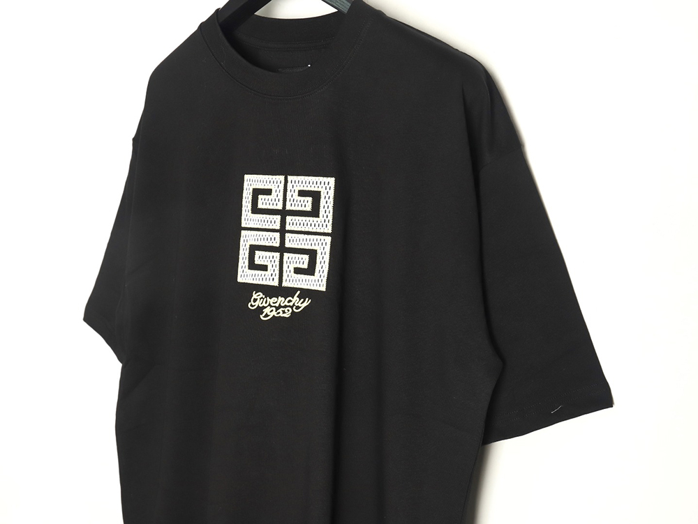 Givenchy eyelet embroidered crew neck short-sleeved T-shirt TSK1