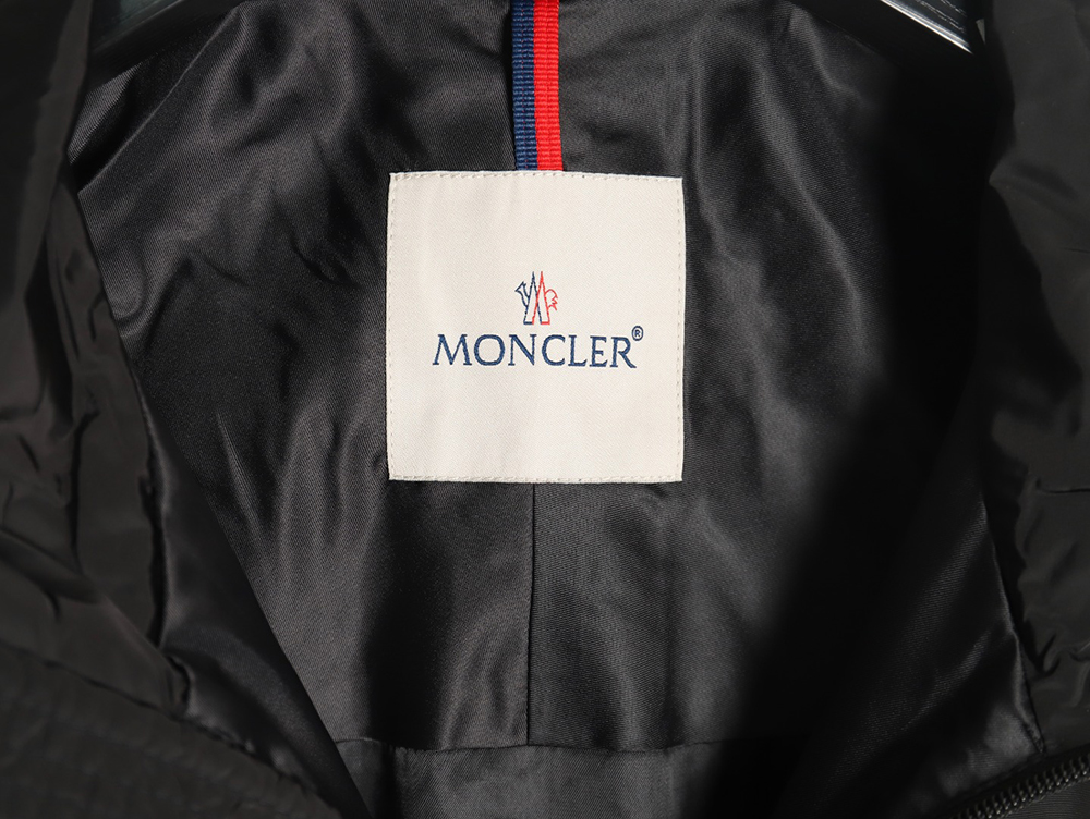 Moncler Zip-up Lightweight Hooded Jacket TSK1