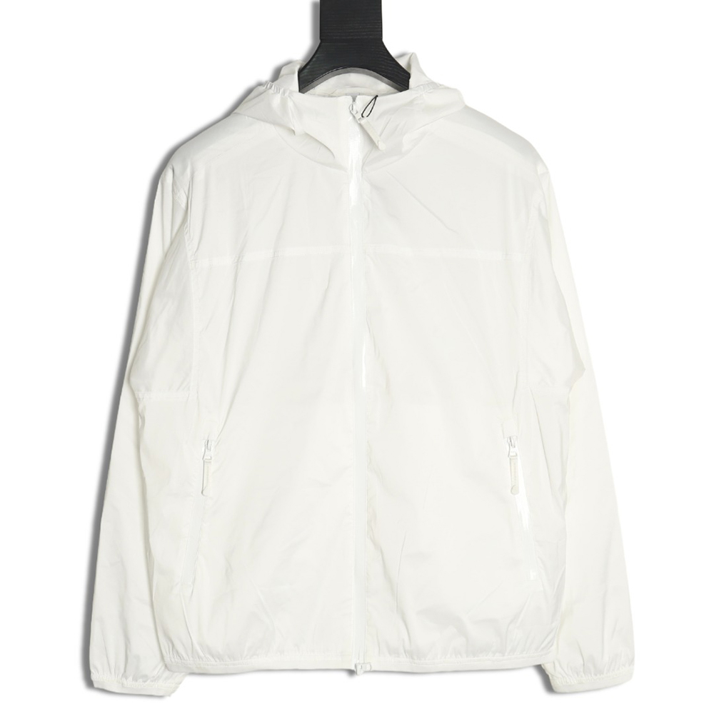 Burberry Back Cutout Warhorse Lightweight Jacket