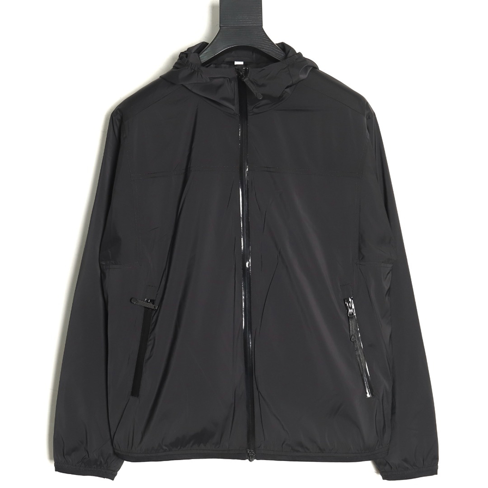 Burberry Back Cutout Warhorse Lightweight Jacket TSK1