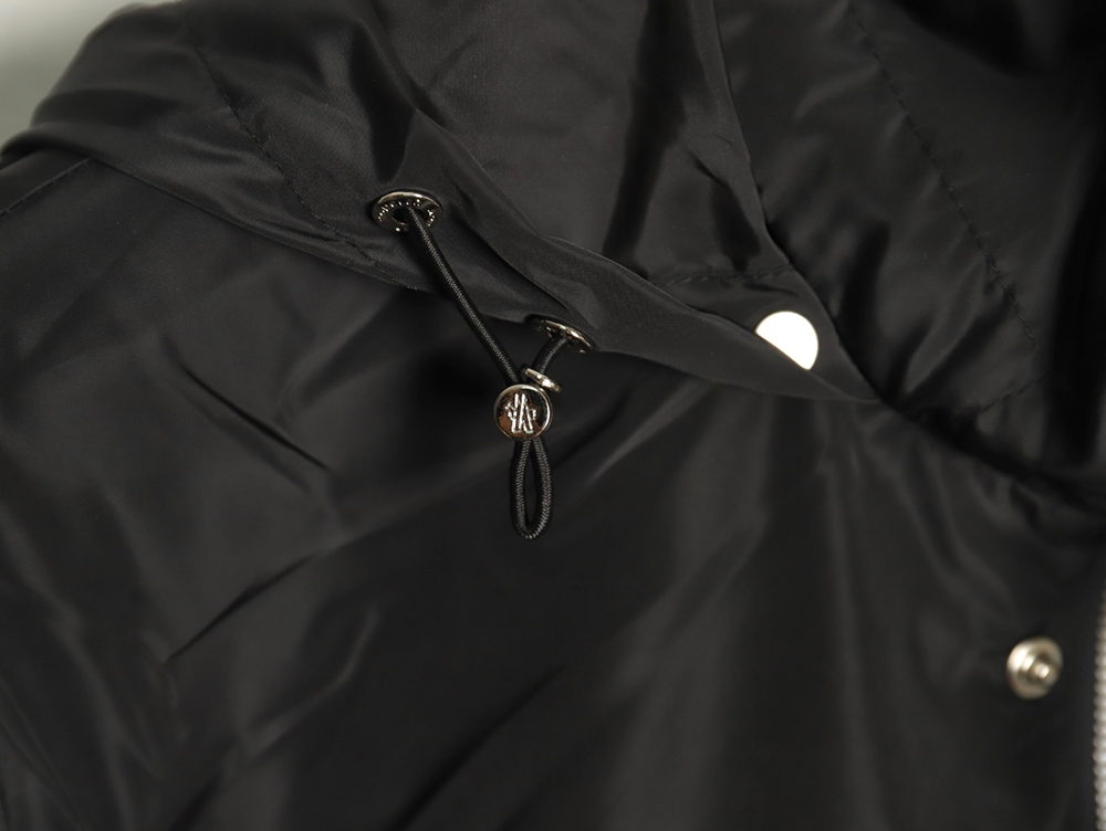Moncler work style lightweight hooded jacket TSK1