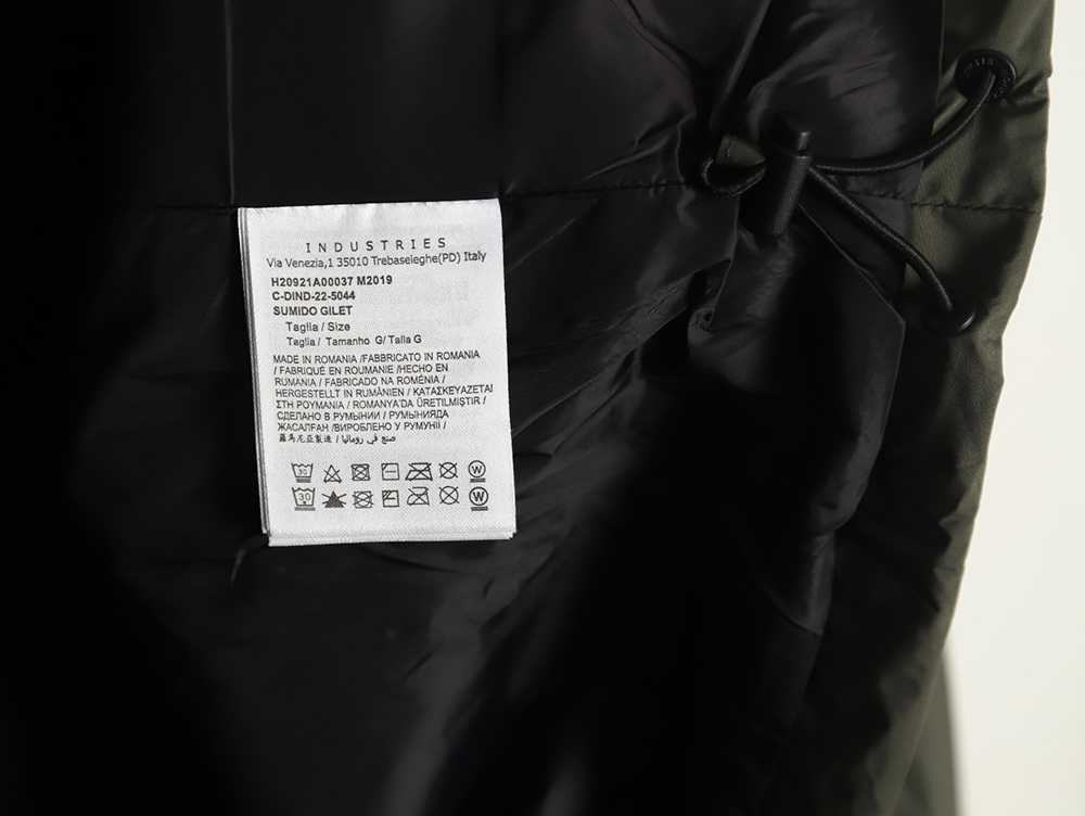 Moncler Chest Lettering Print Light Jacket