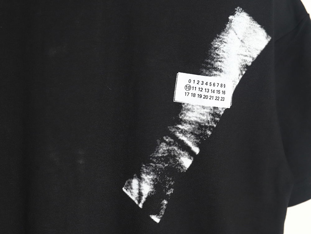 Maison Margiela Badge Print Short Sleeve T-Shirt
