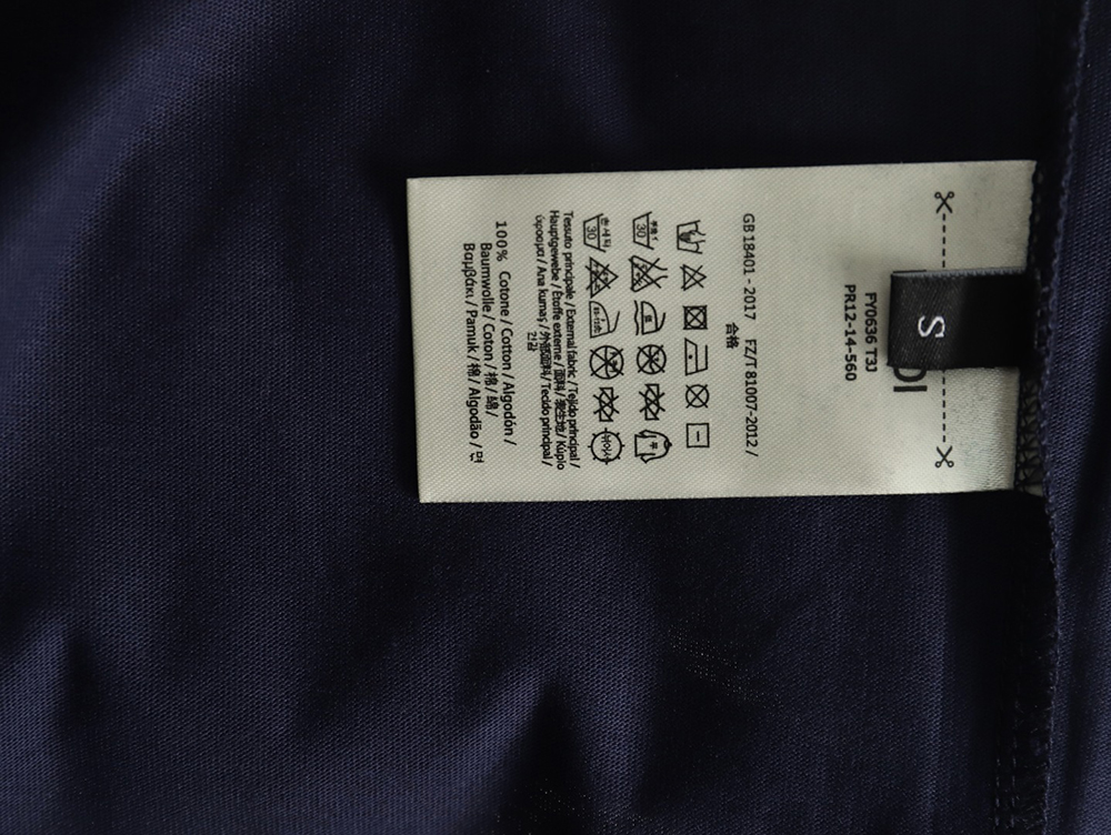 Fendi FF colorful embroidered pocket zipper short-sleeved T-shirt TSK1