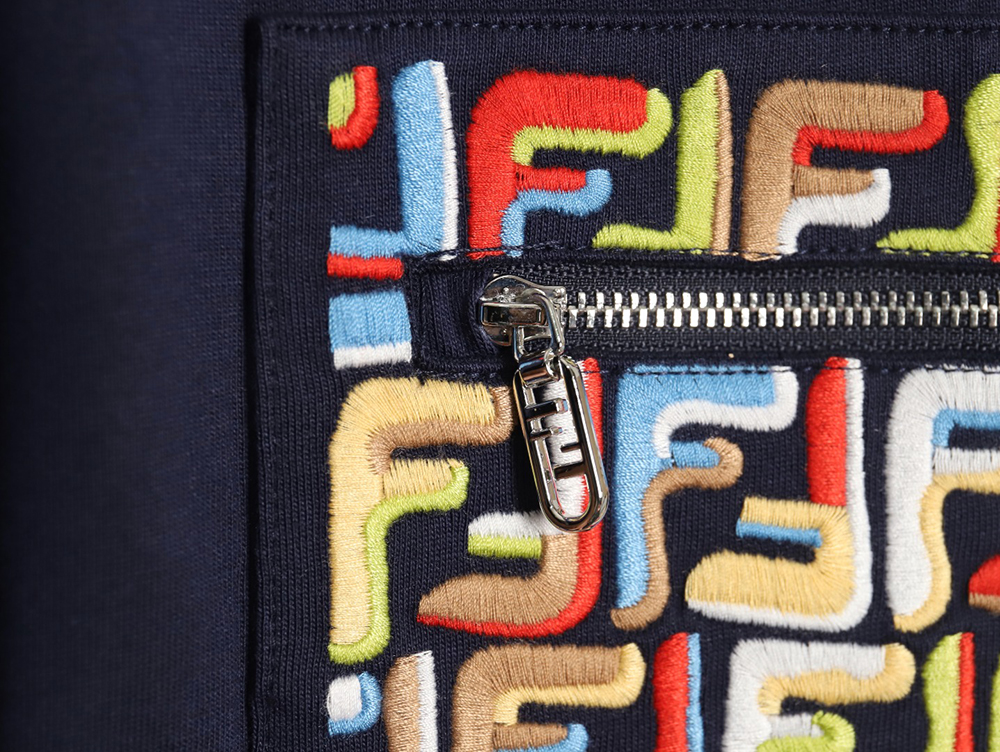 Fendi FF colorful embroidered pocket zipper short-sleeved T-shirt TSK1