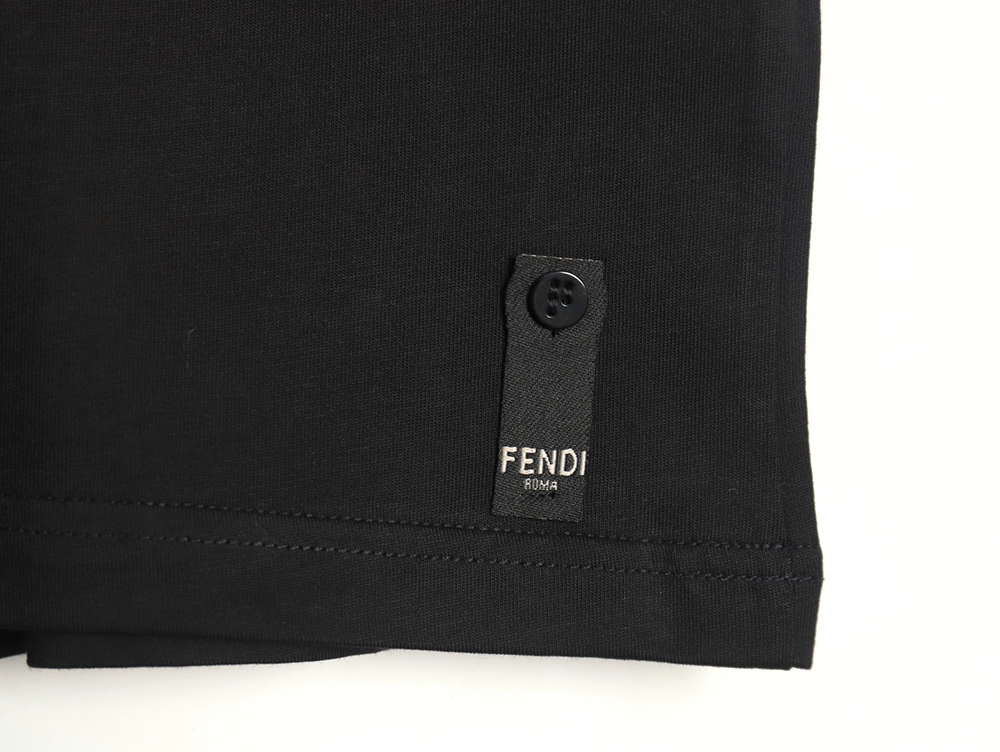 Fendi FF colorful embroidered pocket zipper short-sleeved T-shirt TSK2