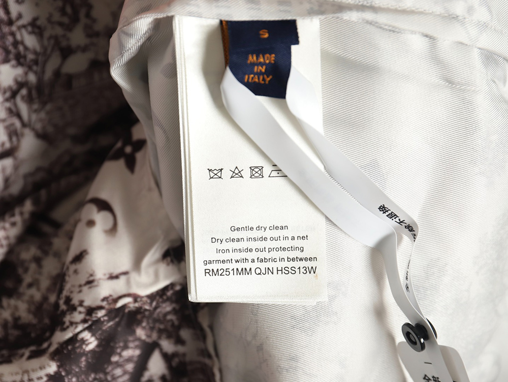 Louis Vuitton urban mulberry silk long-sleeved shirt