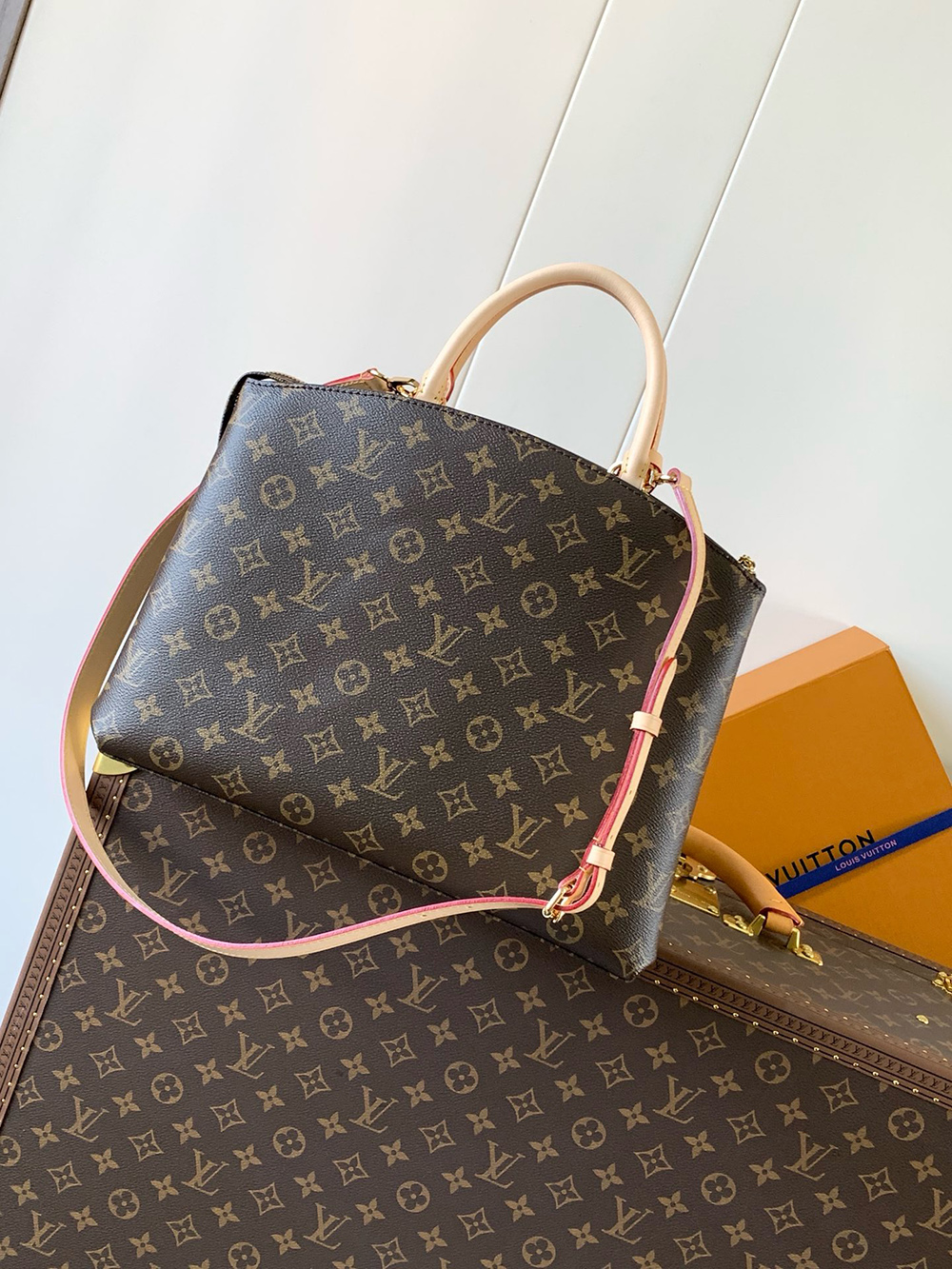 Louis Vuitton Grand Palais Bags M45900