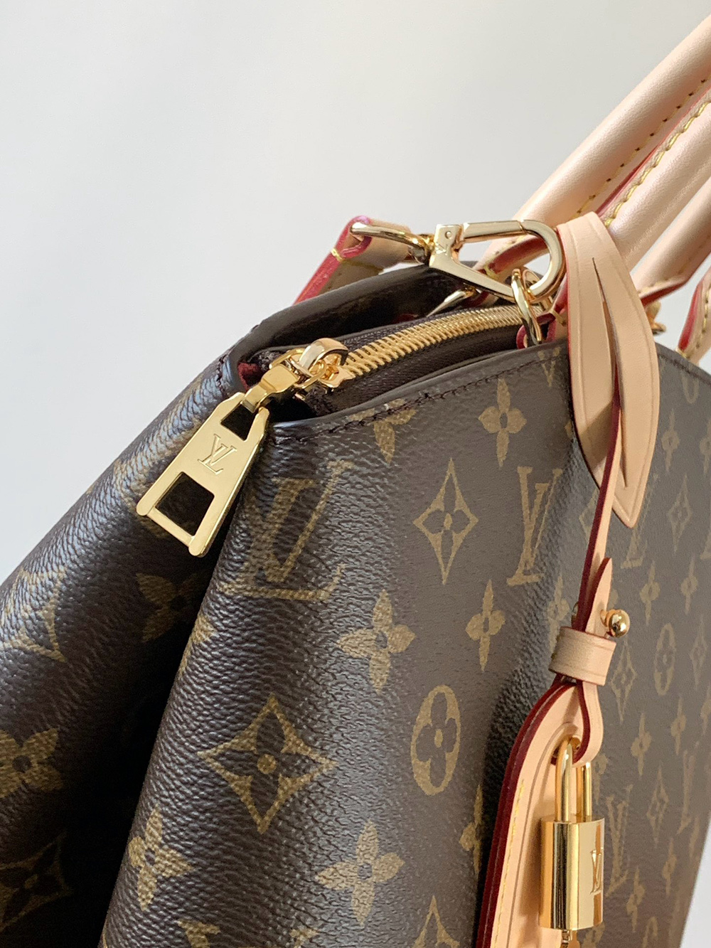 Louis Vuitton Grand Palais Bags M45900