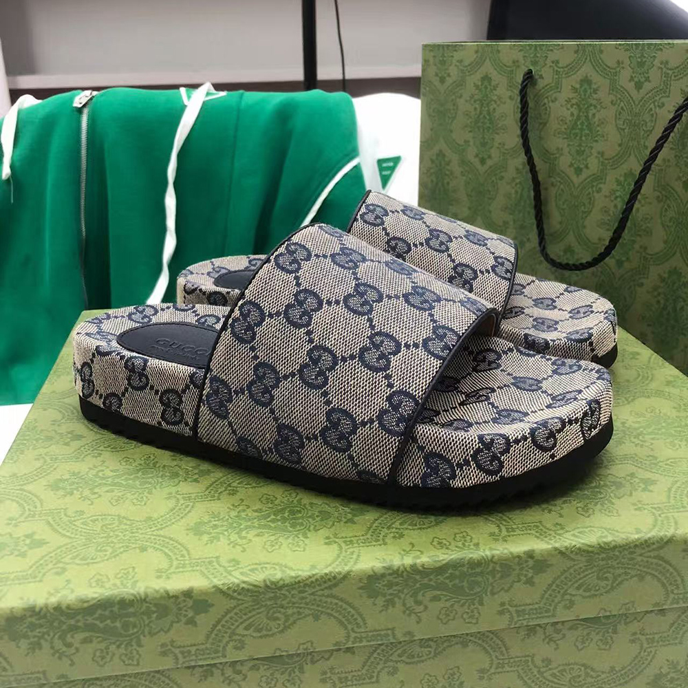 Gucci GG Slide Sandal