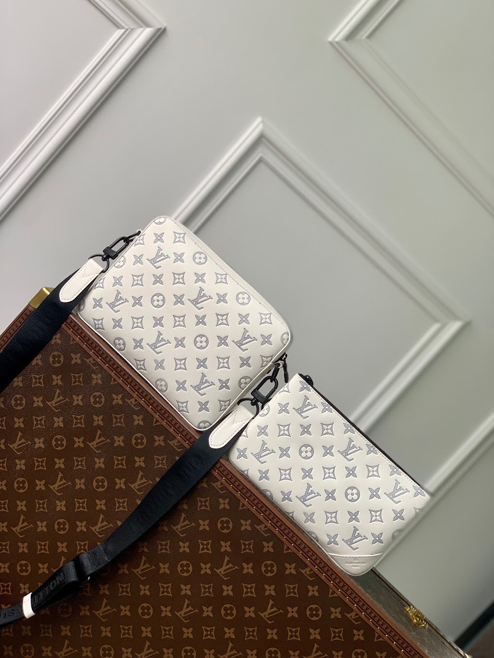 Louis Vuitton Trio Messenger Bags M24754 25*18.5*7cm