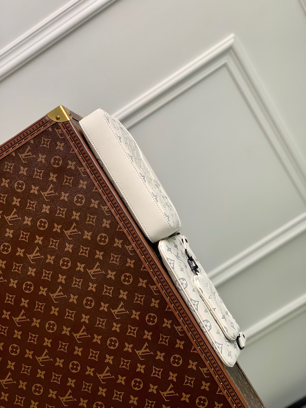 Louis Vuitton Trio Messenger Bags M24754 25*18.5*7cm