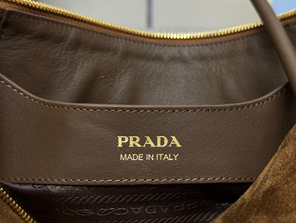 Prada suede shoulder bags 1BA444 10.5*28*16cm