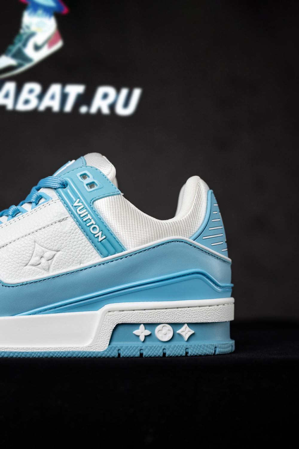 Louis Vuitton Trainer Low White Sky Blue