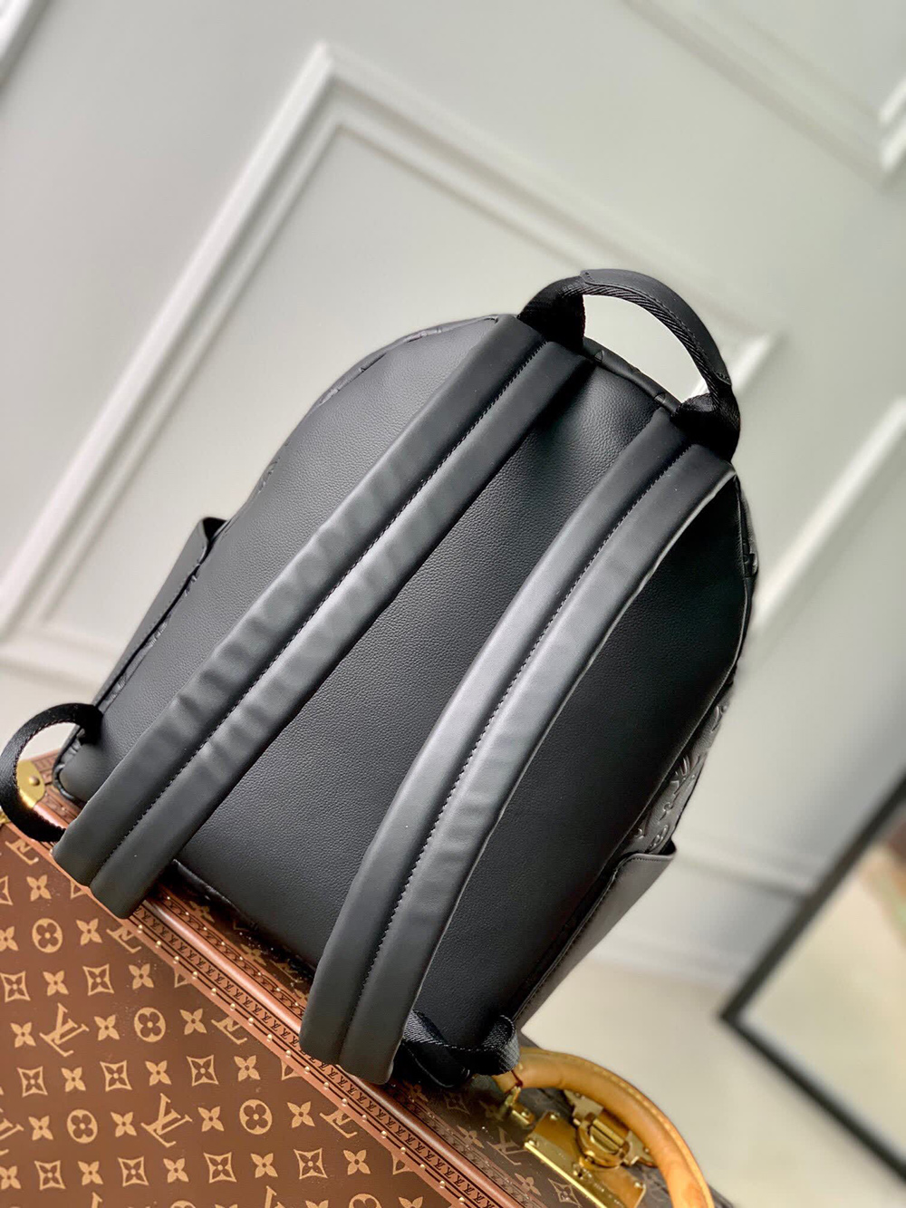 Louis Vuitton Discovery Backpacks M46553 29*38*20cm
