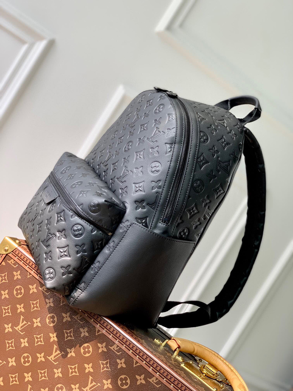 Louis Vuitton Discovery Backpacks M46553 29*38*20cm
