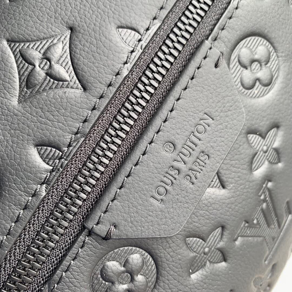 Louis Vuitton Discovery Backpacks M46553 29*38*20cm