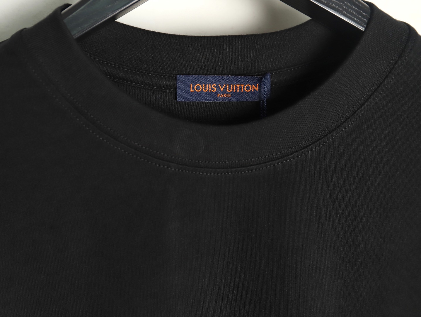 Louis Vuitton Back Painted Cloud Graffiti Short Sleeve T-shirt TSK1
