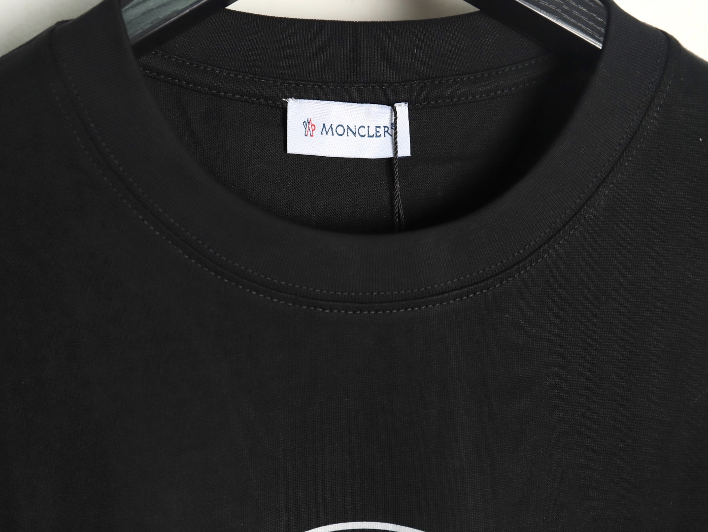 Moncler overlapping logo print short sleeves TSK1