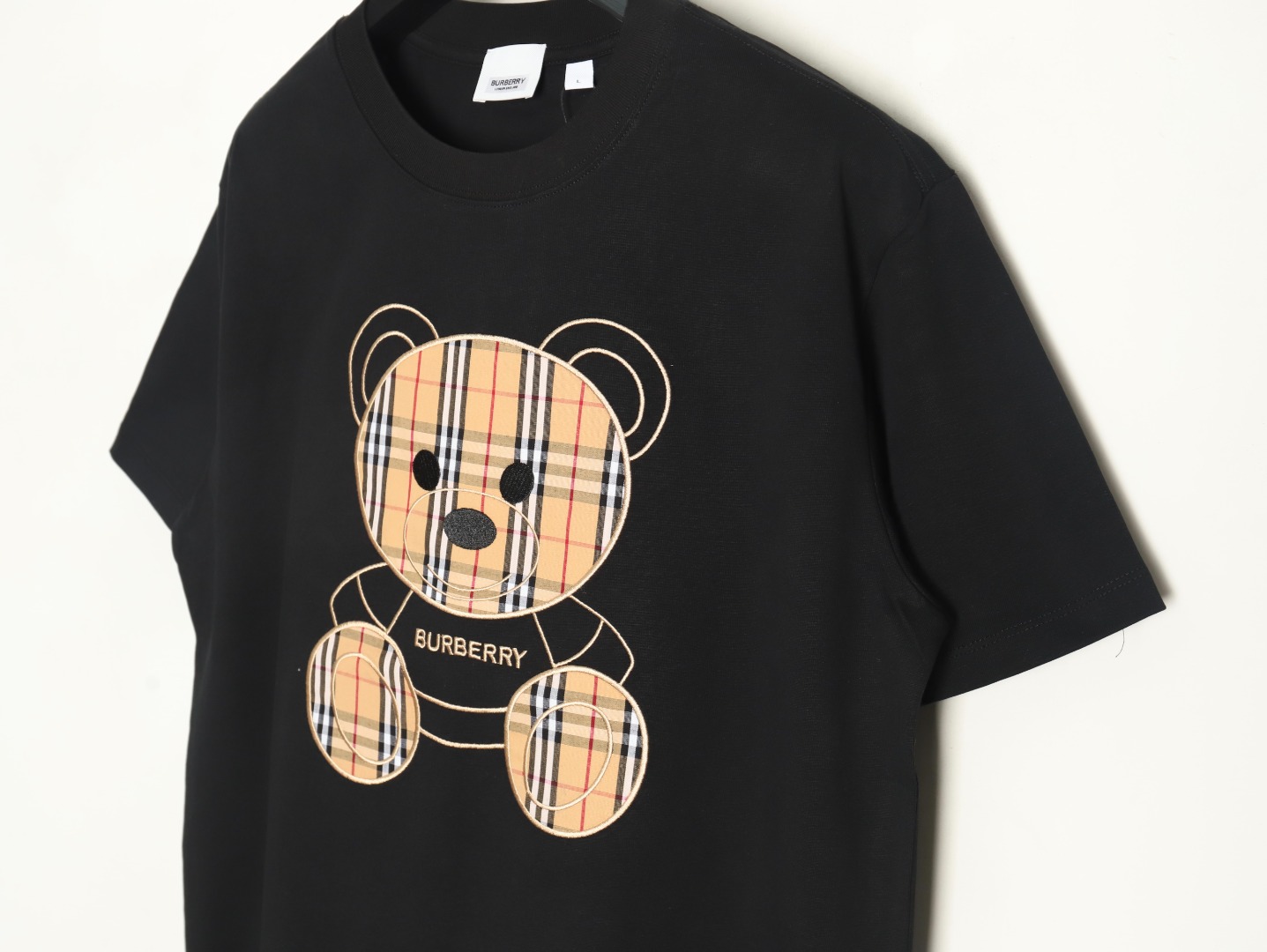 Burberry bear embroidered chest T-shirt TSK1